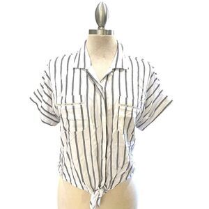 Ungaro homme white black pinstripes lace trim buttons tie front sleeve length 4